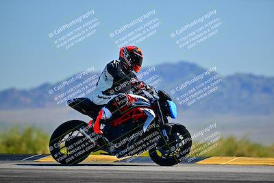 media/Mar-25-2024-Moto Forza (Mon) [[8d4319bd68]]/4-Novice Group/Session 2 (Turn 9 Side)/